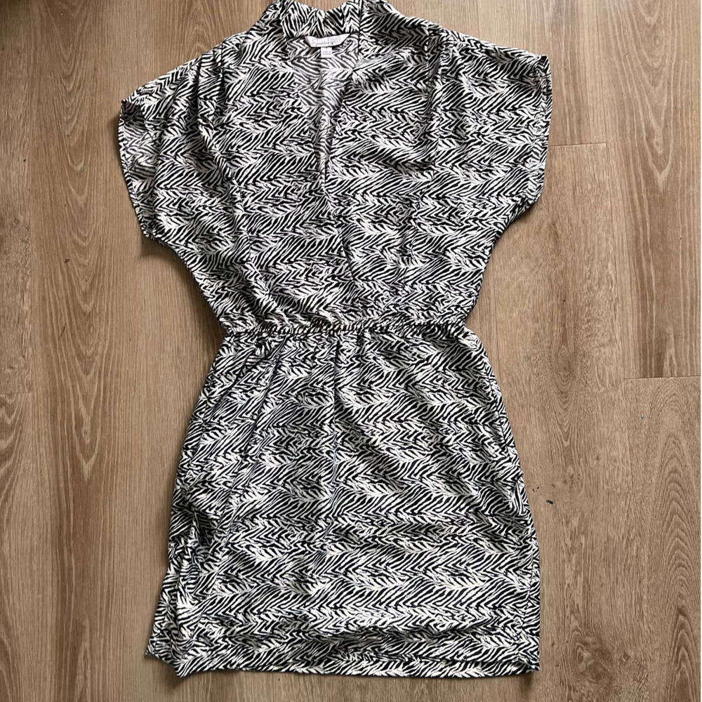 Speeckless Size 7 Black/White Zebra Dress With Pockets